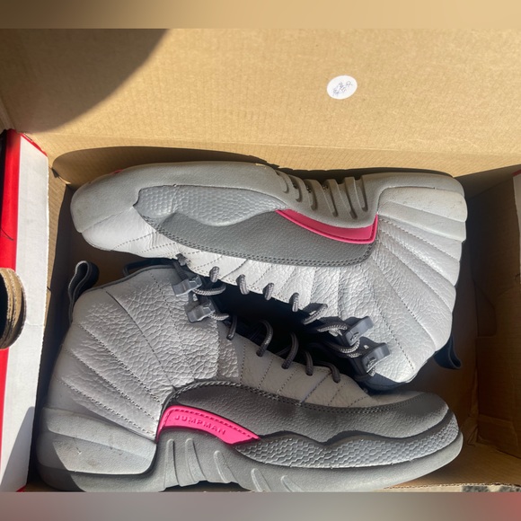 Jordan 12 Wolf Grey Vivid Pink Retro XII RARE 510815-029 Size 6.5 - Picture 6 of 9